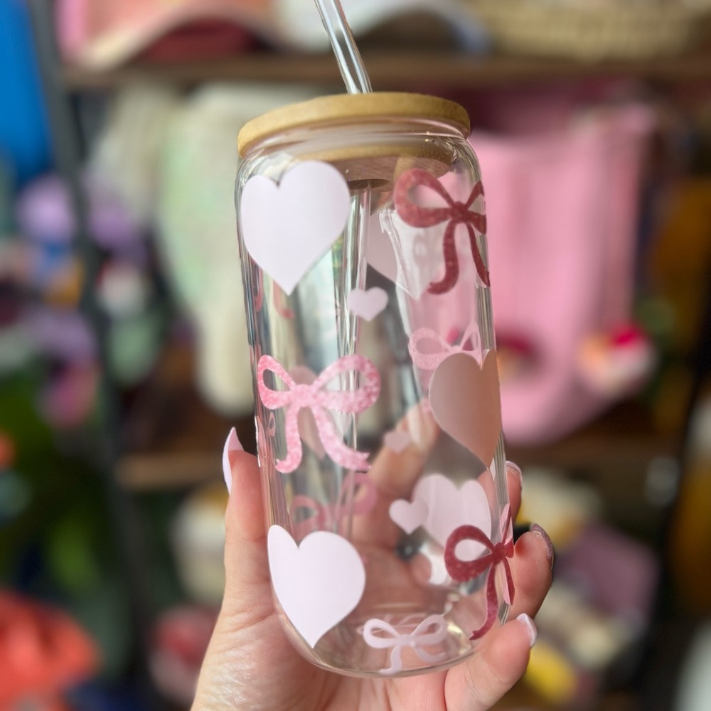 Charming Heart and Bow Glass Tumbler with Straw